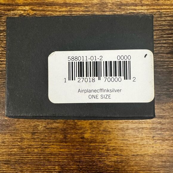 Banana Republic Airplane silver Cufflinks New in box - Picture 9 of 9